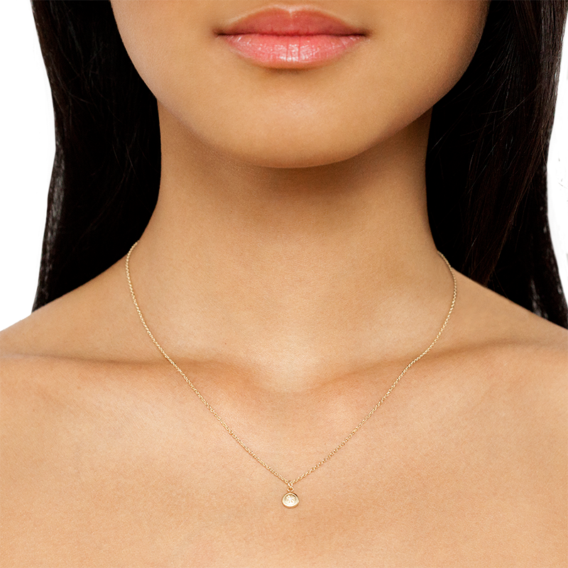 P-disc pendant small solitaire-onfig
