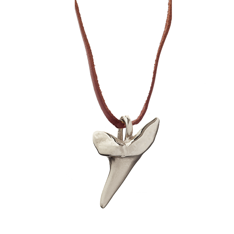 P-shark-pendant-sm-leather-w-90